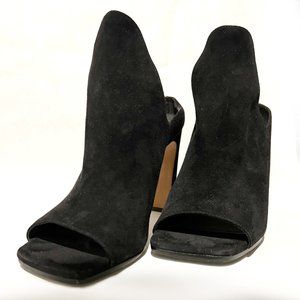 Donna Karan Sutton Mule Size 9 Soft Black Suede Shoe.  Gold Metallic Heel. NWOT
